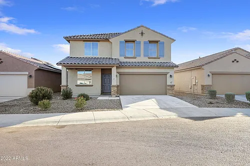7135 W Rancho Dr Photo 1