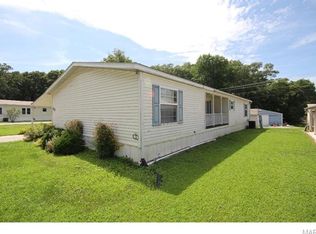 21519 Lakeview Estates Dr, Warrenton, MO 63383