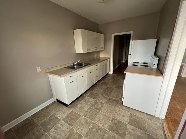 511 N Main St #2
