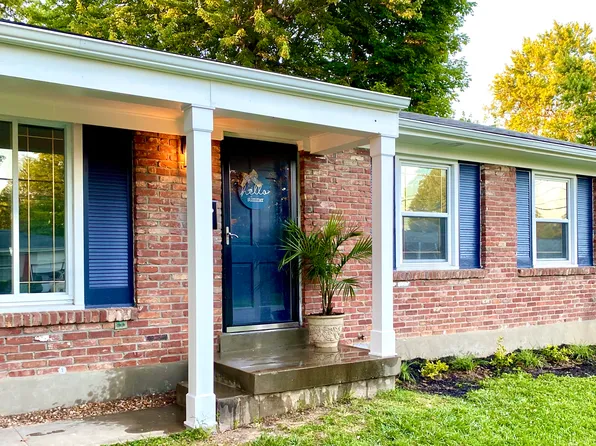 8003 Broadfern Dr, Louisville, KY 40291