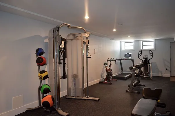 Rented by Really NY LLC | media 13