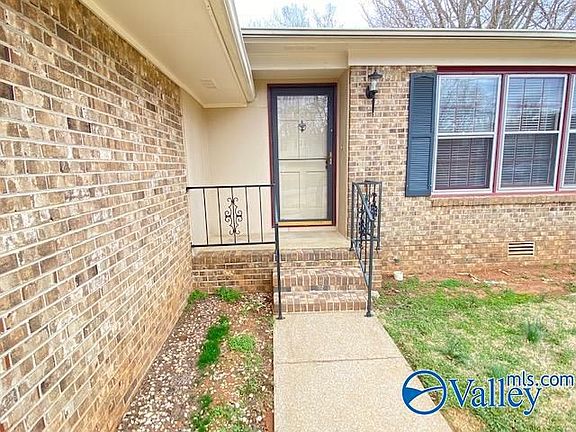 2nd image of 11218 Hillwood Dr SE
