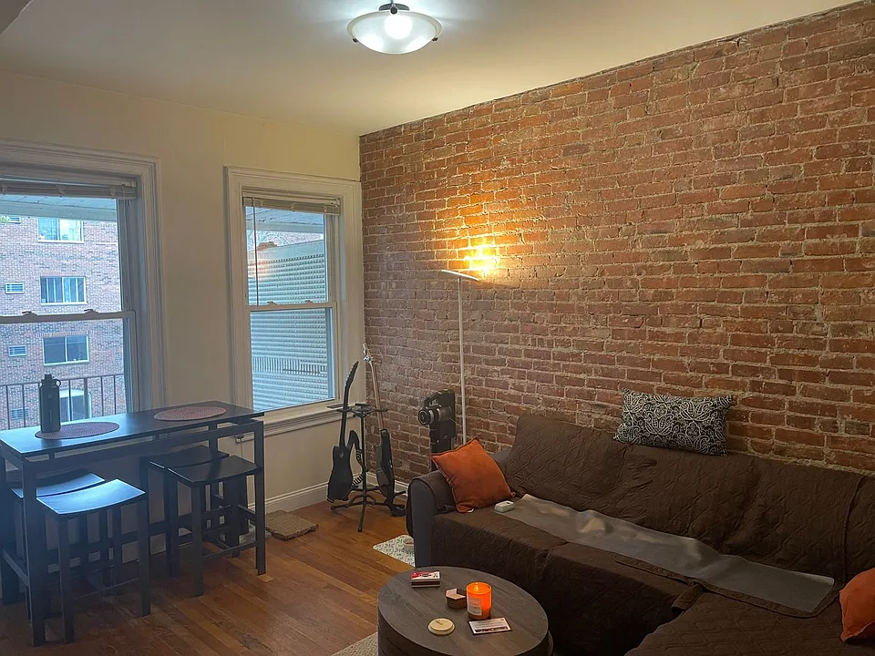 51 Ashford St #6