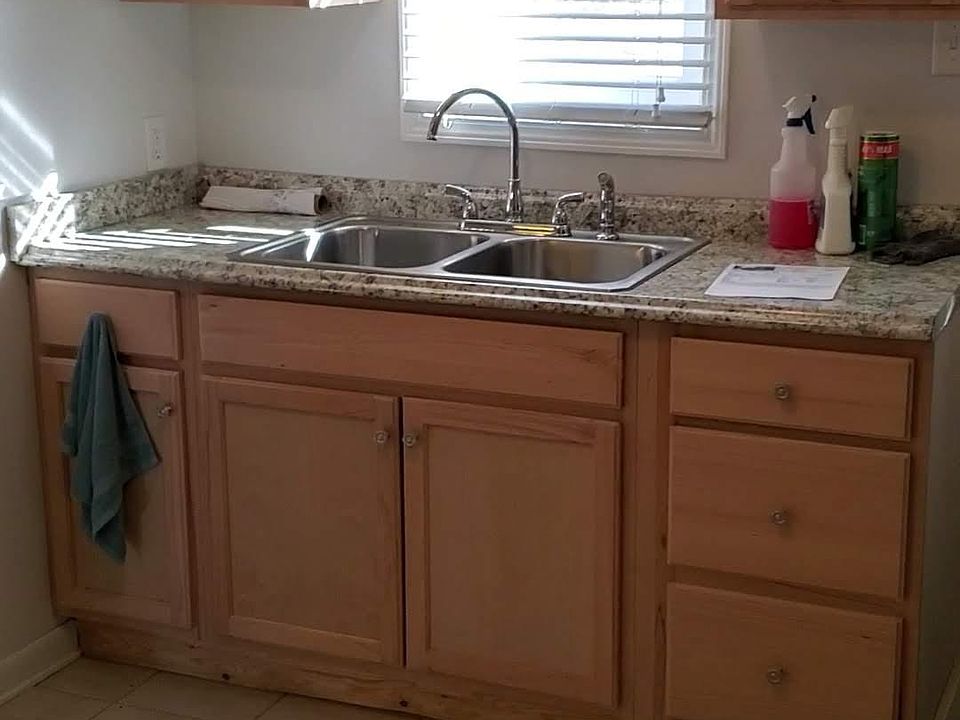 New kitchen cabinets and countertops!