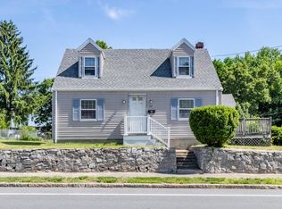 843 Princeton Blvd, Lowell, MA 01851
