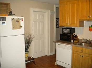 5th image of 34 Burnside Ave