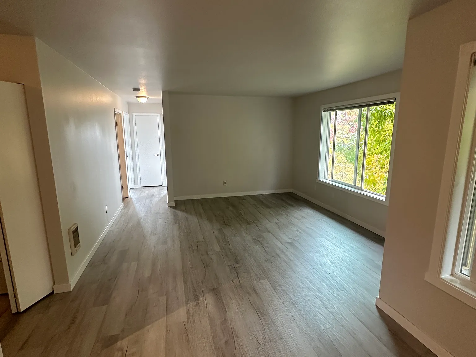 2 bed, 962 sqft, $2,500 — Photo 1