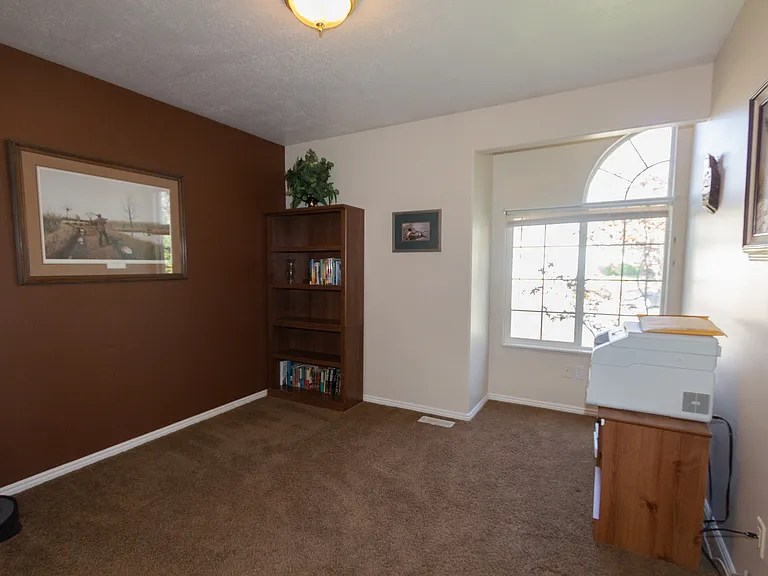 1452 Mountain Rd — Photo 14