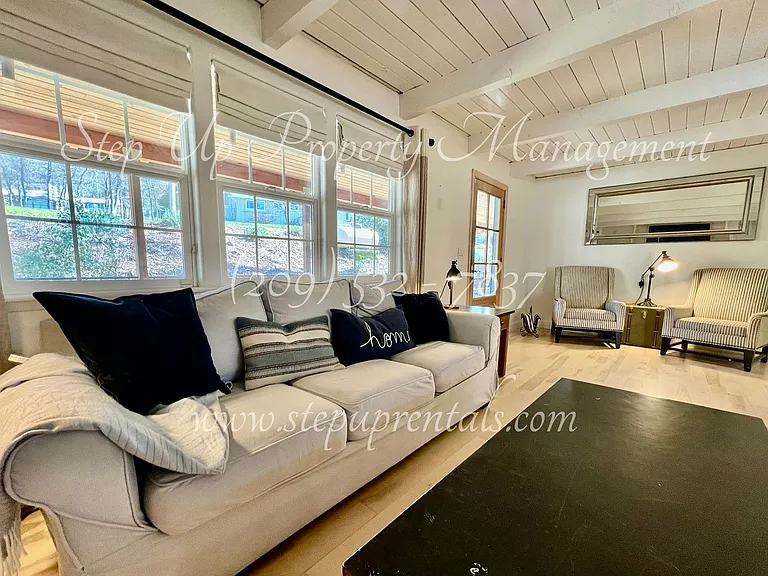 20684 Willow Springs Dr — Photo 12