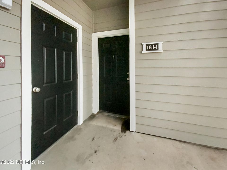 1st image of 10000 GATE Parkway N #1814