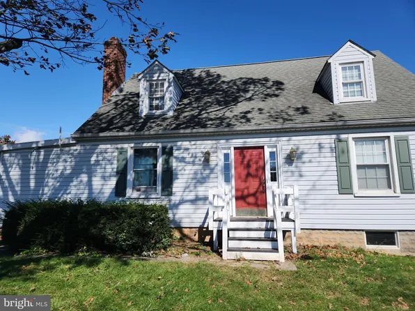 421 Malcolm Dr, Westminster, MD 21157