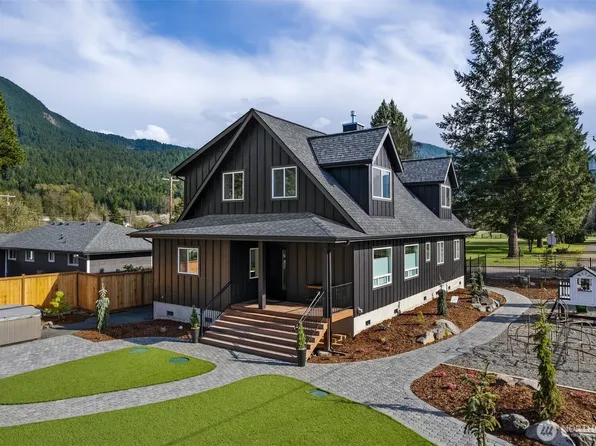 135 Main Street E, Packwood, WA 98361