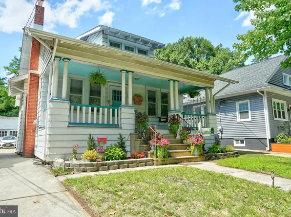 233 Crestmont Ter, Collingswood, NJ 08108