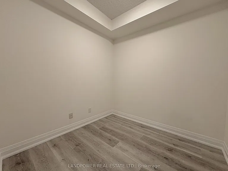 399 Spring Garden Ave #212 — Photo 4
