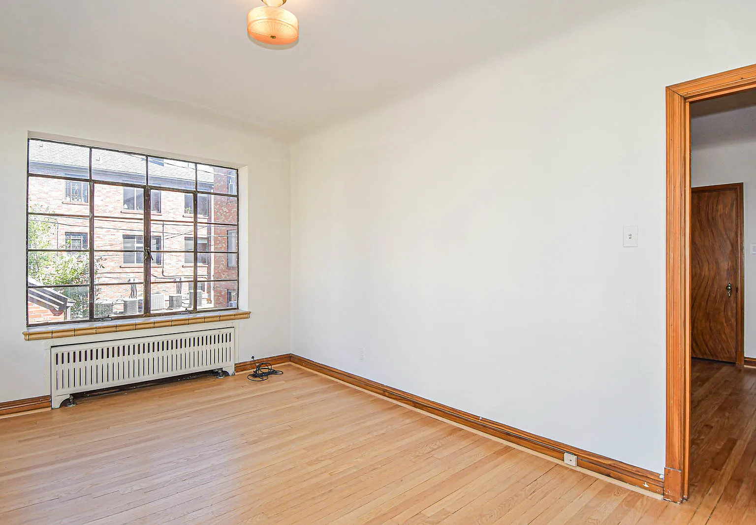 2 bed, 1.5 bath, 1400 sqft, $1,500 — Photo 4