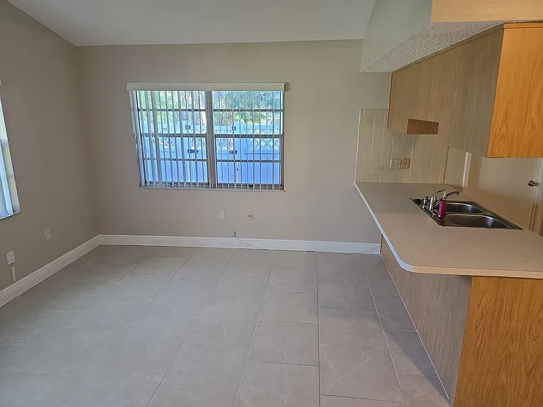 7251 McGinnes Ct — Photo 14