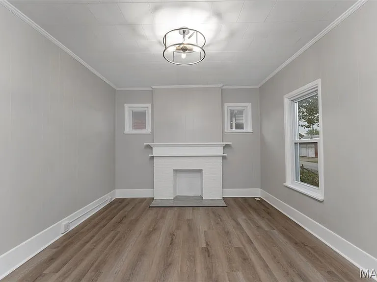 3711 Oak Hill Ave — Photo 3