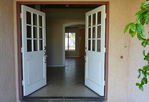 2nd image of 1360 N Hacienda Dr