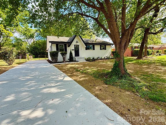 2nd image of 4330 Colebrook Rd