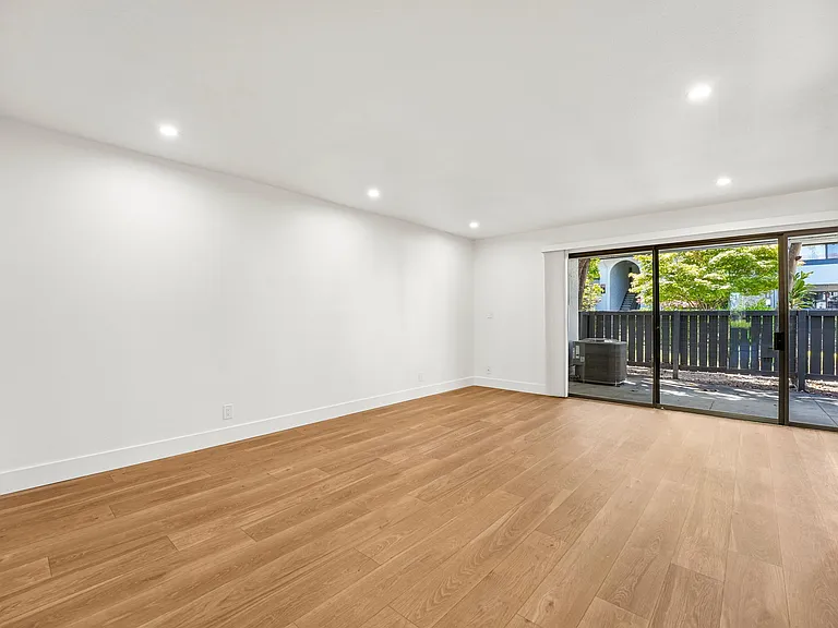 Summerwood Apartments — Photo 123