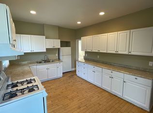 1121 7th St S #E, Minneapolis, MN 55415