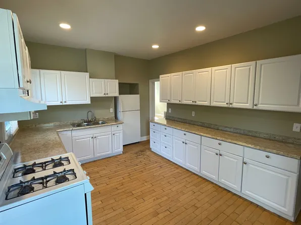 1121 7th St S #E, Minneapolis, MN 55415