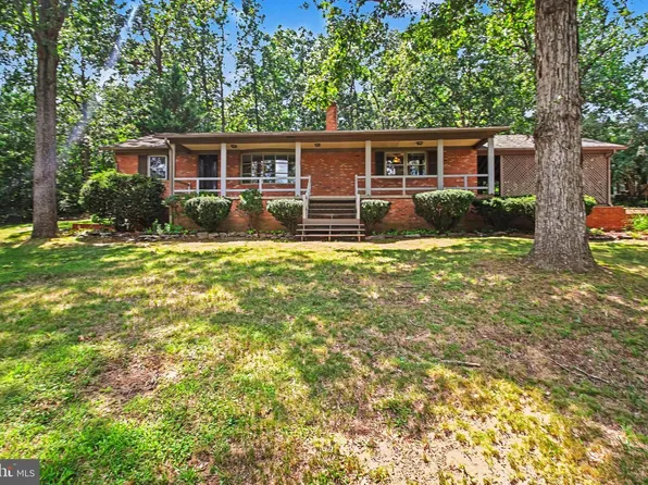 213 Forest Hills Dr, Luray, VA 22835