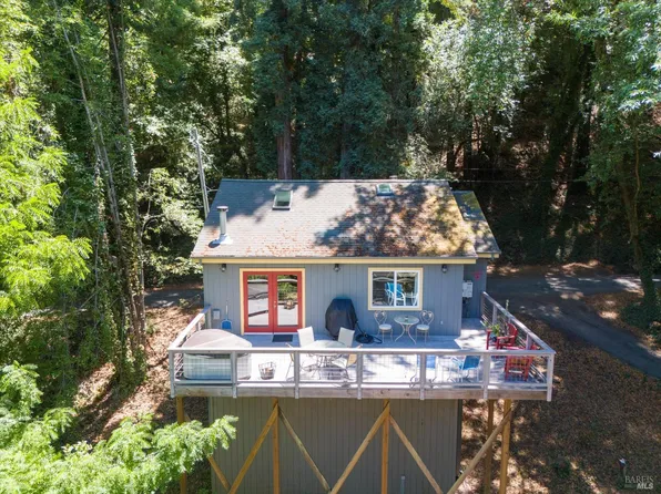 10967 Summerhome Park Road, Forestville, CA 95436