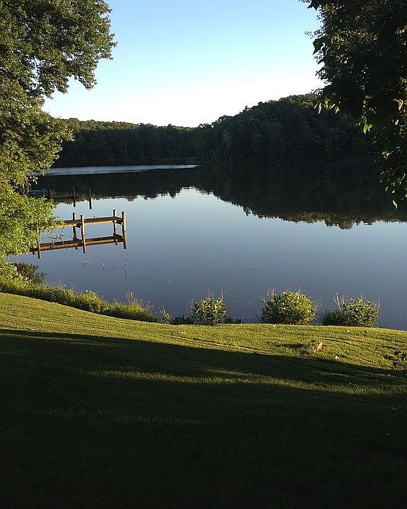 2nd image of 532 Point Field Dr