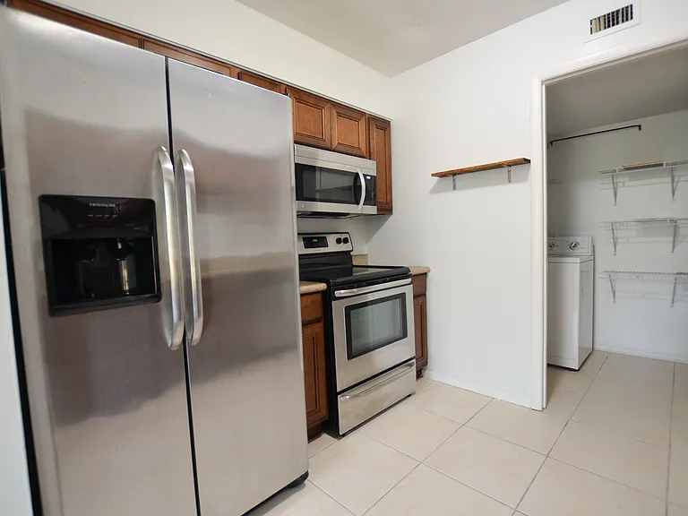 263 Crown Oaks Way — Photo 5