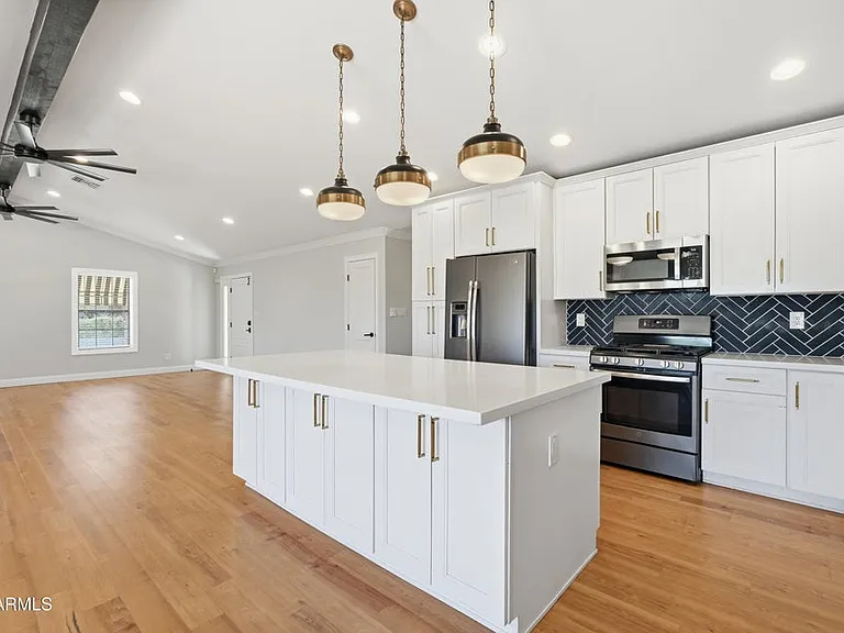 2672 E Mesquite St — Photo 22