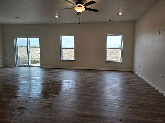 2nd image of 1608-1630 Aspen Ct NE #1608