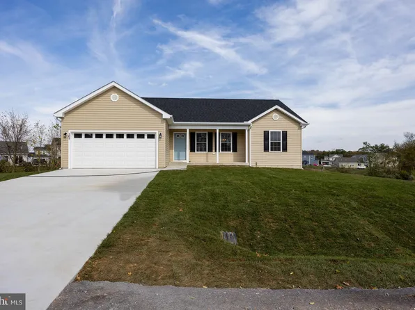 105 Cabriolet, Martinsburg, WV 25401