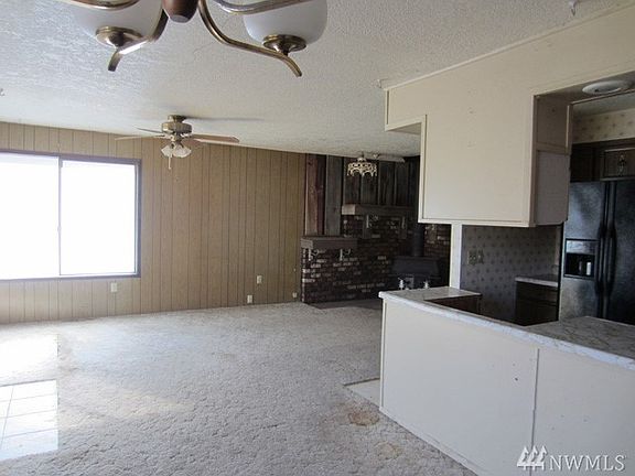 4th image of 6 Mill Dr