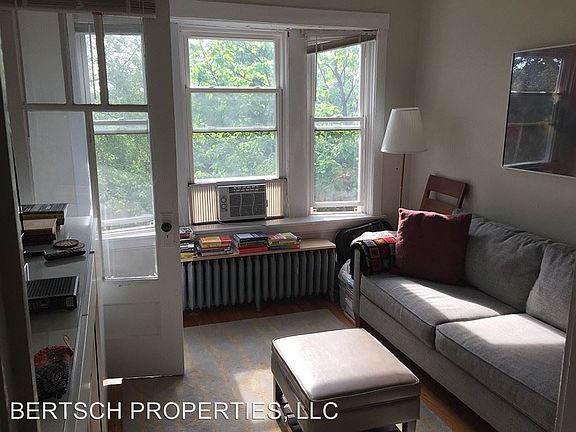 2nd image of 4256 N Wolcott Ave #3