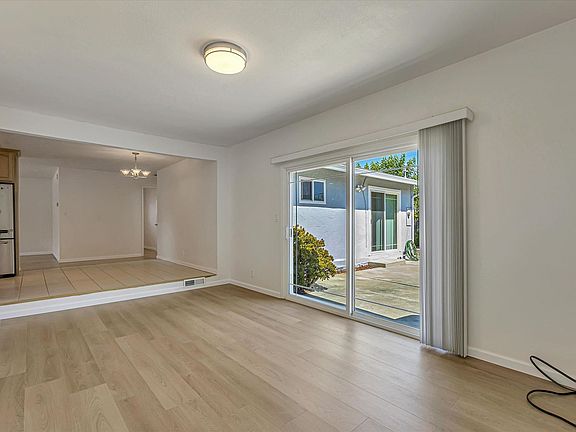 4th image of 1112 Di Napoli Dr