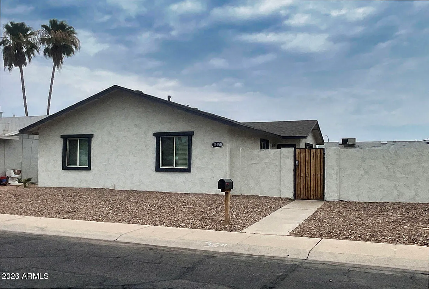 3 bed, 2.0 bath, 1128 sqft, $1,975 — Photo 1