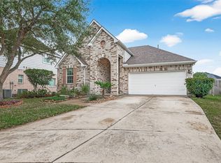9110 Cavalier Ln, Rosenberg, TX 77469