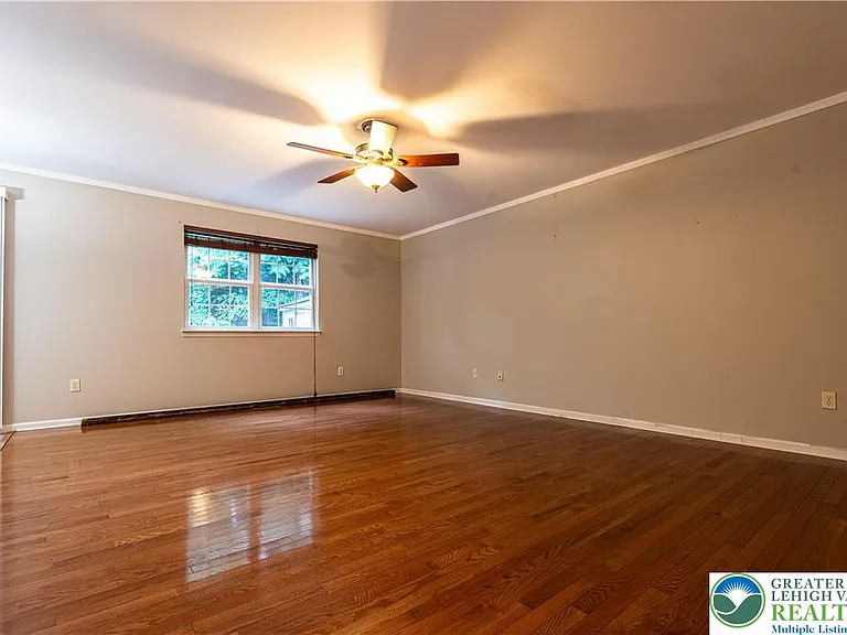 127 Highlands Cir — Photo 8