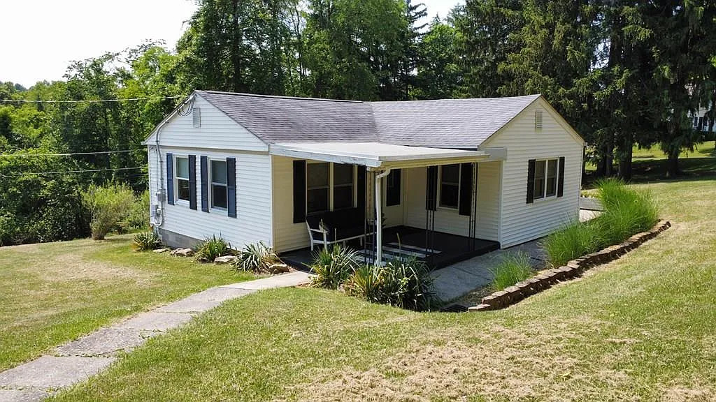 148 Hallpen Drive photo 1