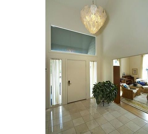 2nd image of 160 Murcott Cir