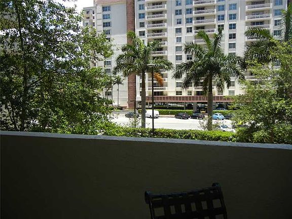 4th image of 600 Biltmore Way APT 203
