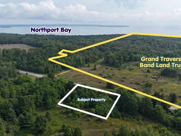 7801 N West Bay Shore Dr, Northport, MI 49670