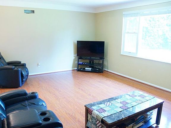 5th image of 3589 Timbrook Ct