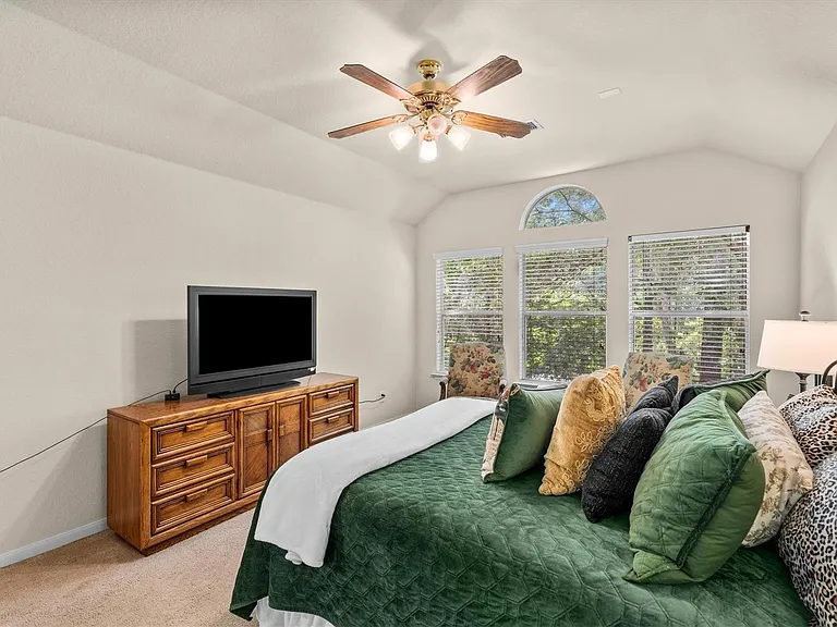 31 Endor Forest Pl — Photo 30