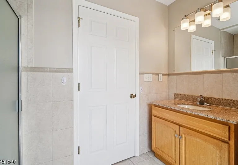 141 Walnut St #2 — Photo 24