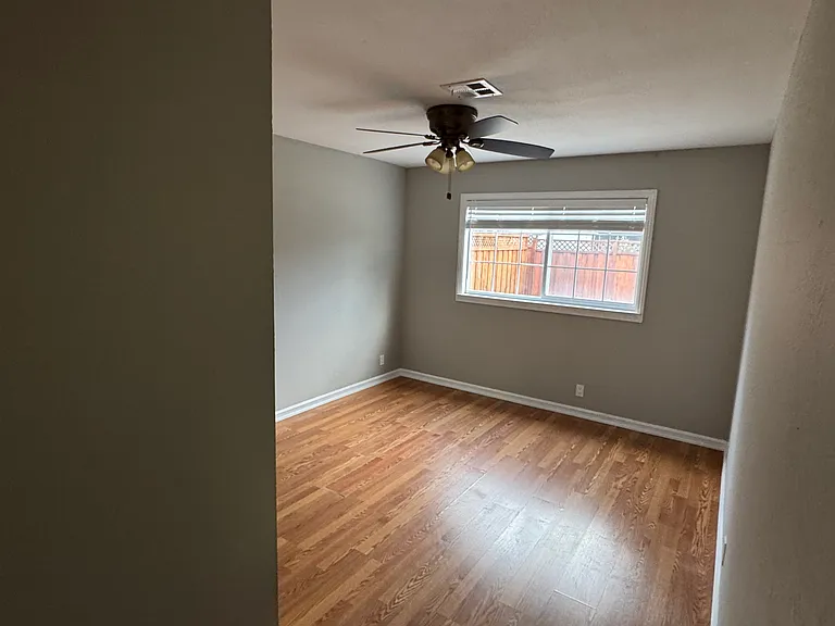 1055 Byers St — Photo 12