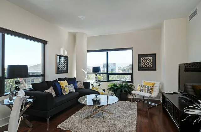 88 E San Fernando St #508 — Photo 2