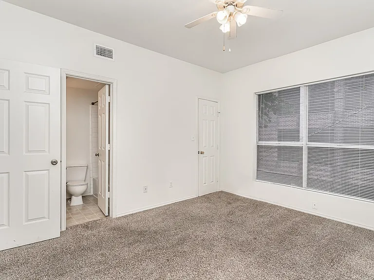 3329 Rosedale Ave #21 — Photo 18