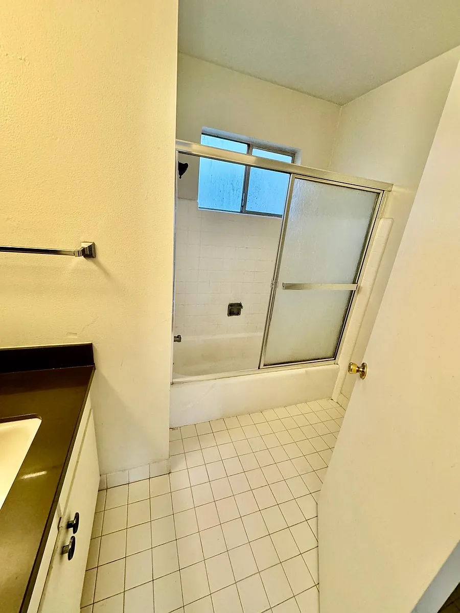 Building Photo - 3440 J St #2